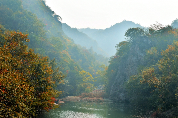 圖為冬日蝎子溝.jpg